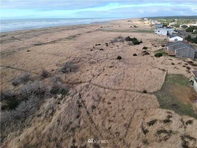 34315 G St Ocean Park, WA 98640