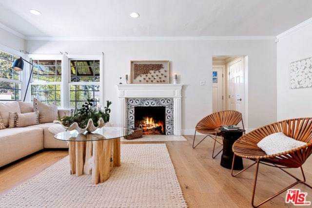 2687 Greenfield Avenue Los Angeles, CA 90064