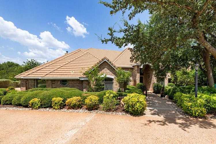26014 Masters Pkwy Spicewood, TX 78669