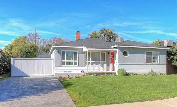 4739 Sunnyslope Avenue Sherman Oaks, CA 91423