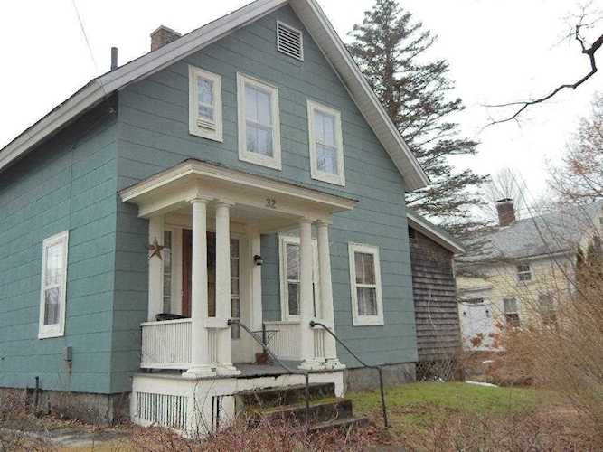 32 Center St Montague, MA 01351