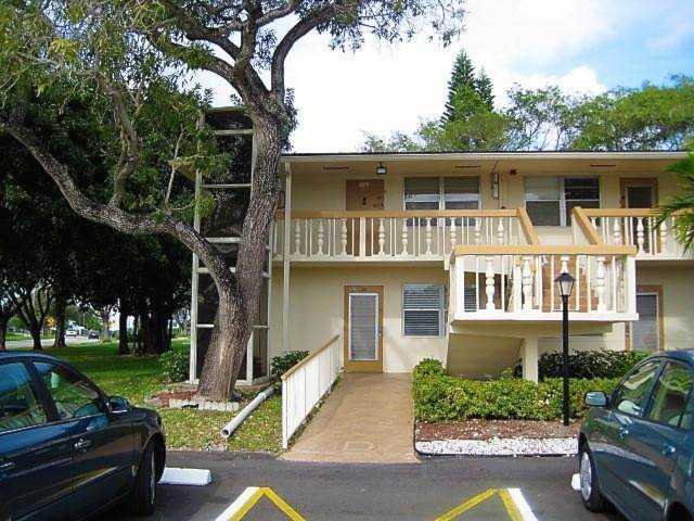 28 Richmond D #D Deerfield Beach, FL 33442