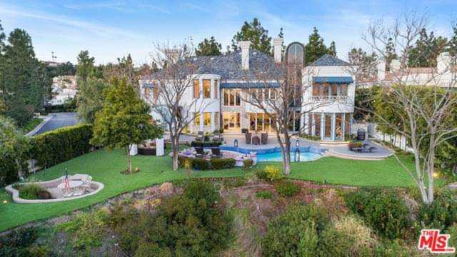 2496 Lancelot Lane Los Angeles, CA 90077