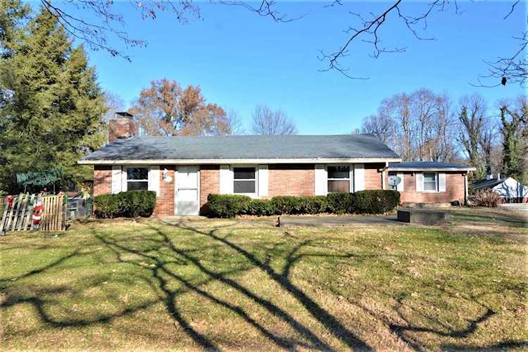 7744 Outer Gray Street Newburgh, IN 47630