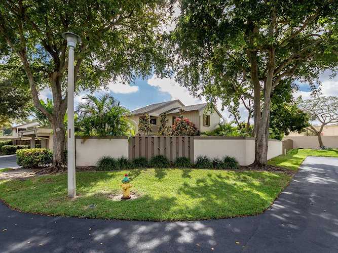 1874 Deer Creek Wildwood Trail Deerfield Beach, FL 33442