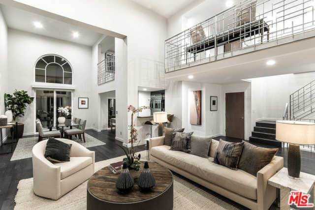 11978 Mayfield Avenue #2 Los Angeles, CA 90049