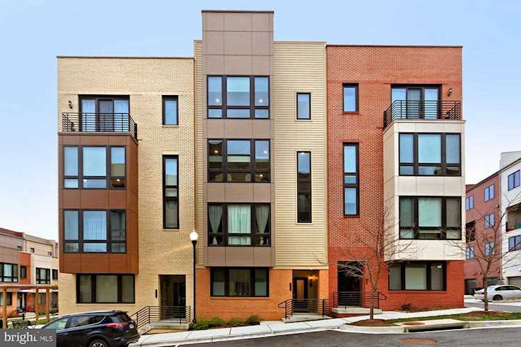5128 Cambria Way #102 Alexandria, VA 22304