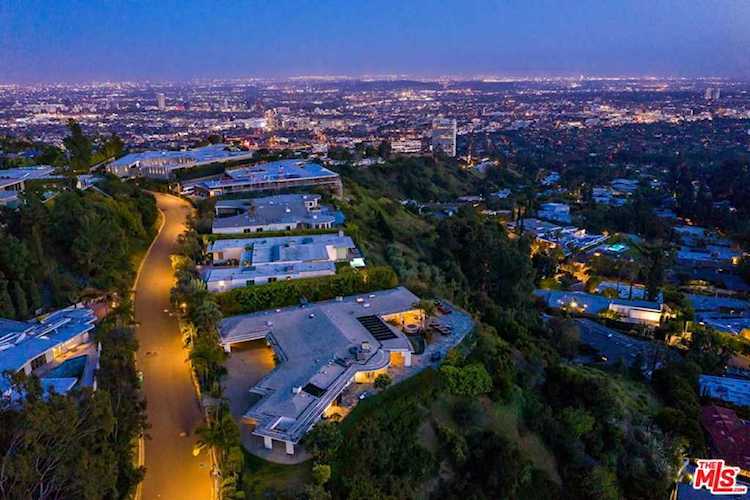 450 Trousdale Place Beverly Hills, CA 90210