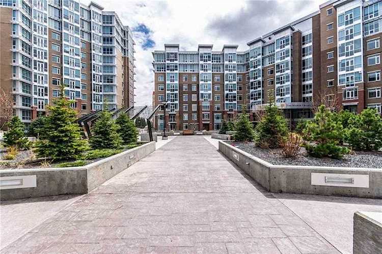 24 Varsity Estates Circle NW #809 Calgary, AB T3A 2X8