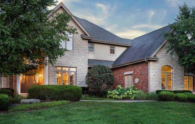 96 Rose Ct Lemont, IL 60439