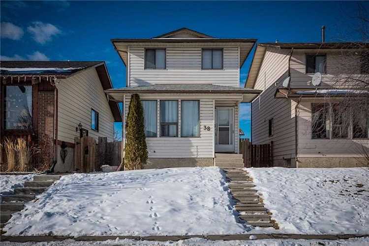 38 Templeson Crescent NE Calgary, AB T1Y 5L8