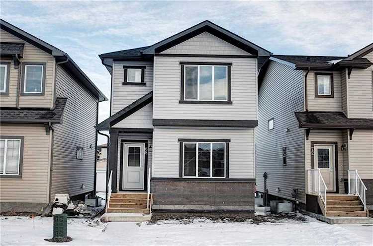 48 Reunion Loop Airdrie, AB T4B 4J6
