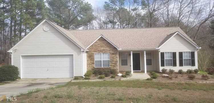 4310 Lexington Ridge Dr Loganville, GA 30052