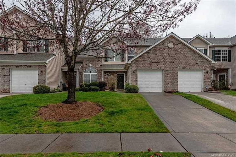 3122 Summerfield Ridge Ln Matthews, NC 28105