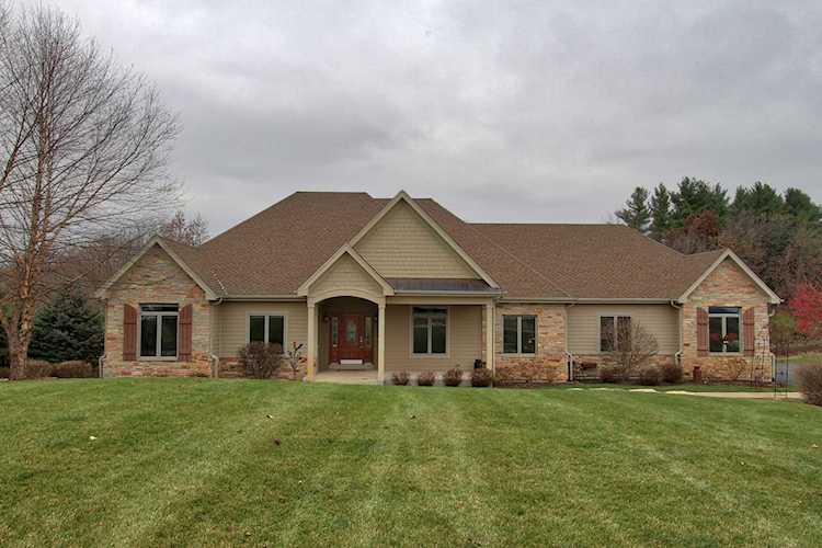 7400 Lookout Trl Richmond, IL 60071
