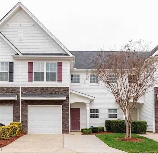 2130 Shady Pond Dr Clover, SC 29710