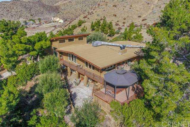 9235 Northside Drive Leona Valley, CA 93551