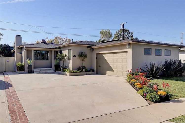 5246 W 137th Street Hawthorne, CA 90250