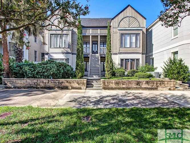 312 E Hall St Savannah, GA 31401
