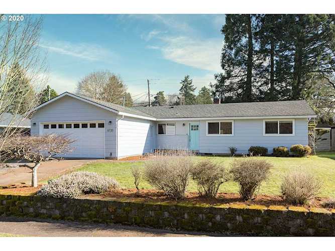 6720 SW Oakwood Dr Beaverton, OR 97008