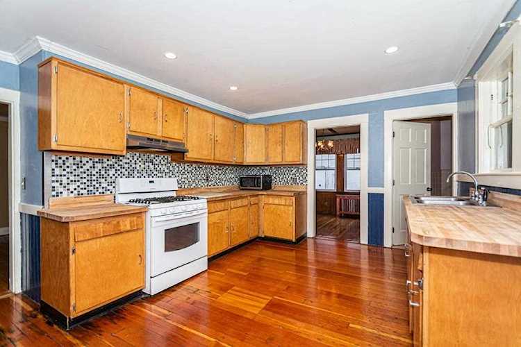 Woburn, 988 Main St, MA, home for sale Photo 1