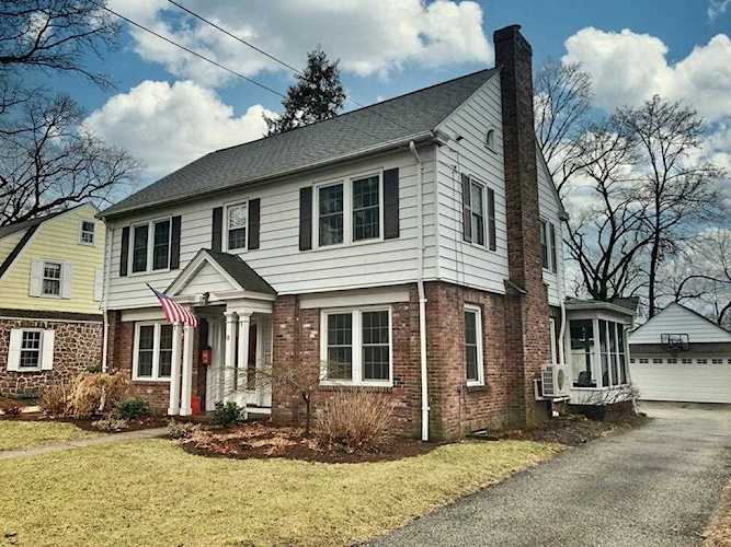 10 Chatham Road Longmeadow, MA 01106