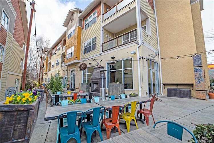 125 S Lexington Ave Asheville, NC 28801