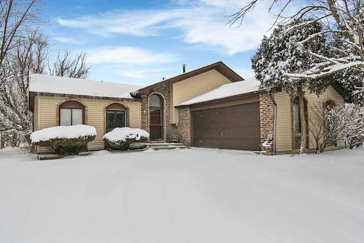629 Old Forge Ln University Park, IL 60484
