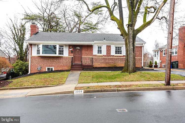 2009 Woodrow St Arlington, VA 22207