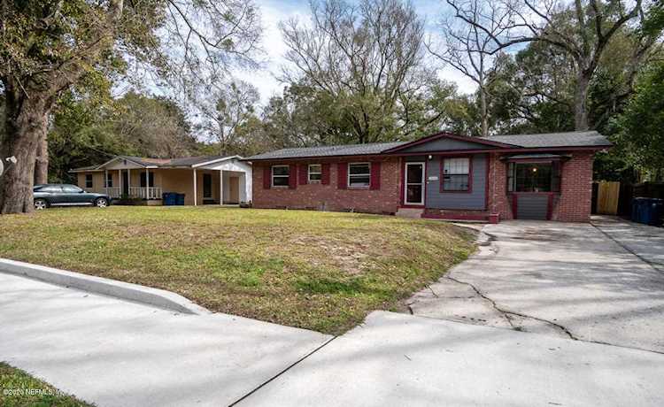 2018 Rowe Ave Jacksonville, FL 32208