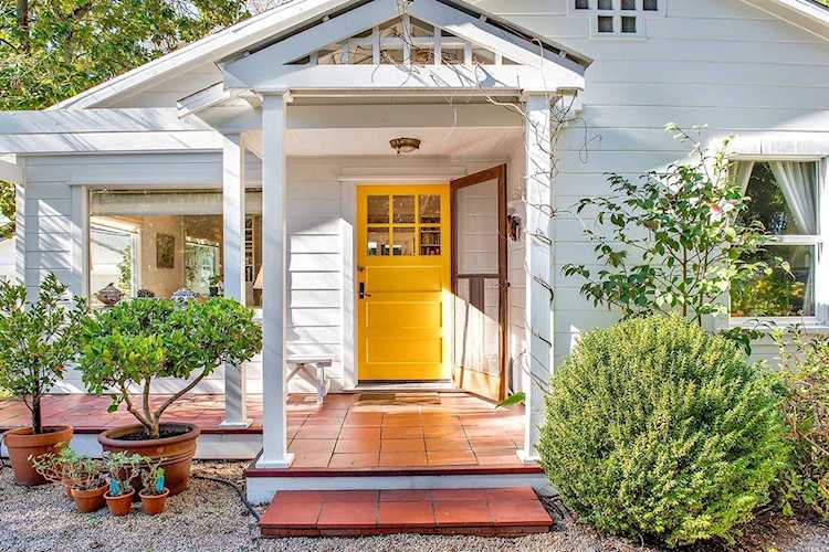 1004 Ragle Road Sebastopol, CA 95472