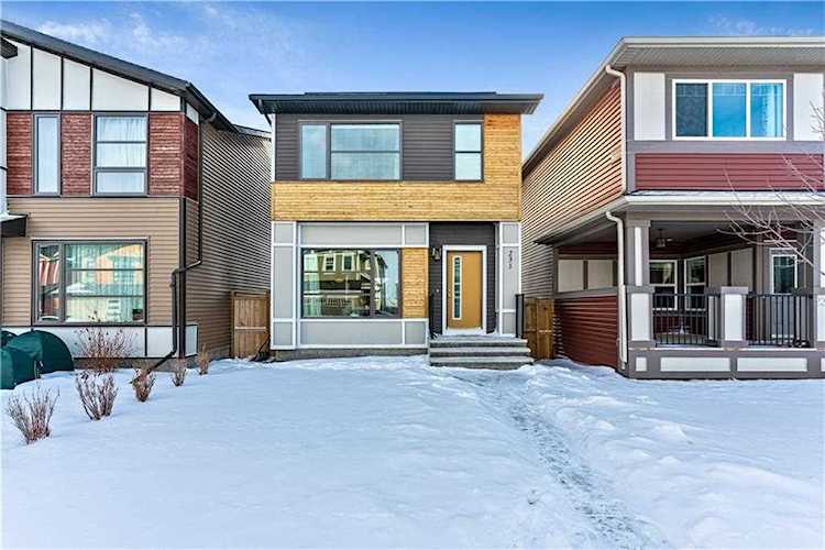 231 Evansborough Way NW Calgary, AB T3P 0N9