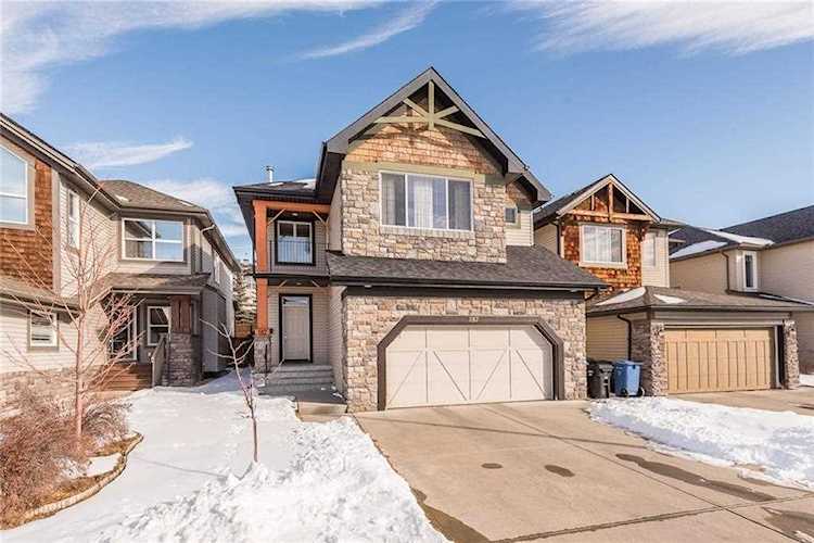 187 Tremblant Way SW Calgary, AB T3H 0B8