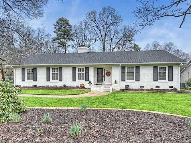 6435 Burlwood Rd Charlotte, NC 28211