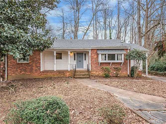3227 Fairfax Dr Charlotte, NC 28209