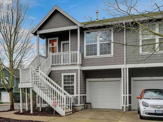 346 NE Roth St Portland, OR 97211