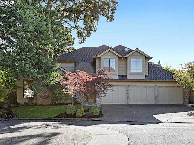 818 NW David Ct Beaverton, OR 97006