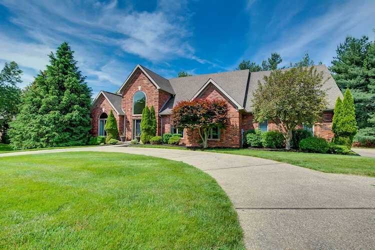 8202 Woodrose Ct Prospect, KY 40059