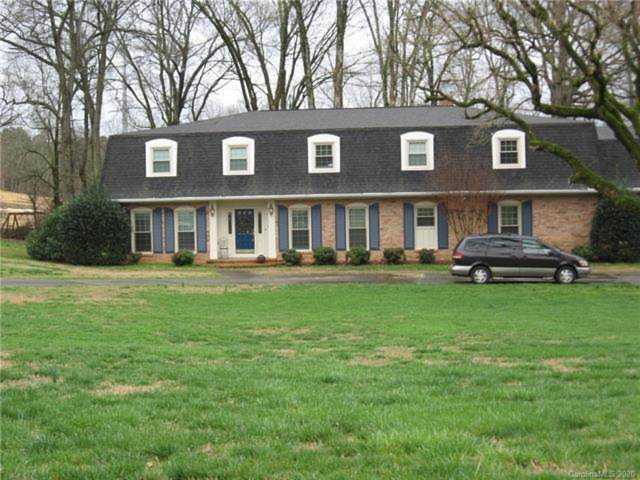 5042 Sentinel Post Rd Charlotte, NC 28226