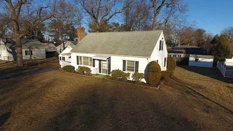 315 Winton St. Springfield, MA 01118
