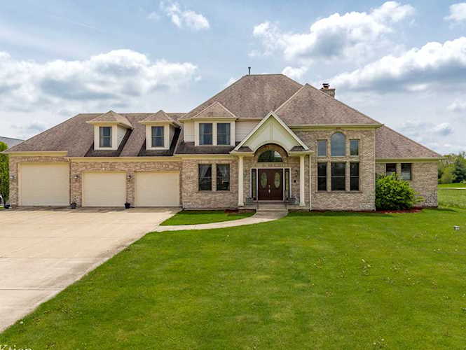 12482 Woodview St Plano, IL 60545