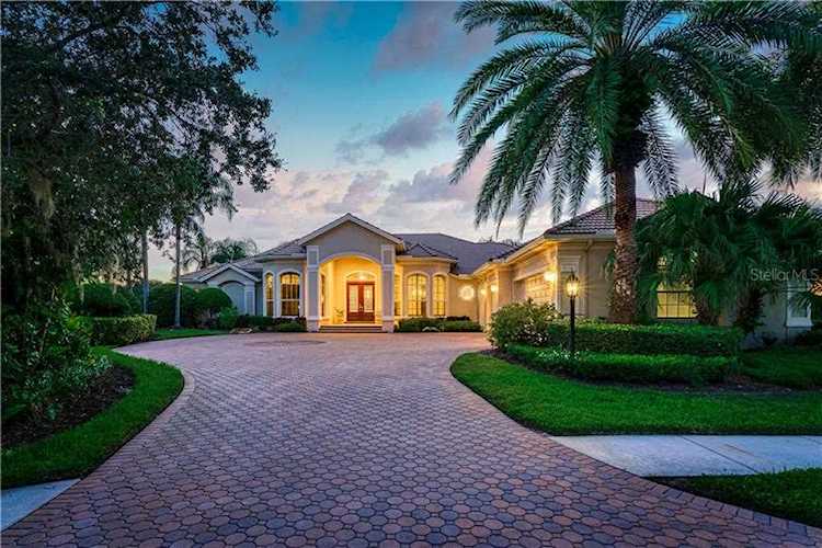 8140 Collingwood Court University Park, FL 34201