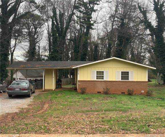 2812 Ravencroft Dr Charlotte, NC 28208