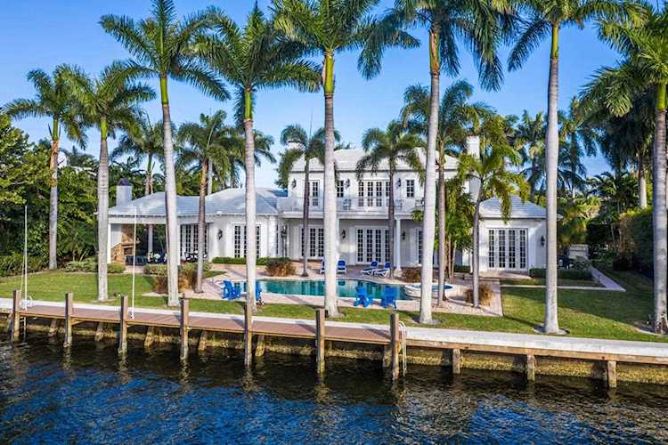 590 Wright Way Gulf Stream, FL 33483