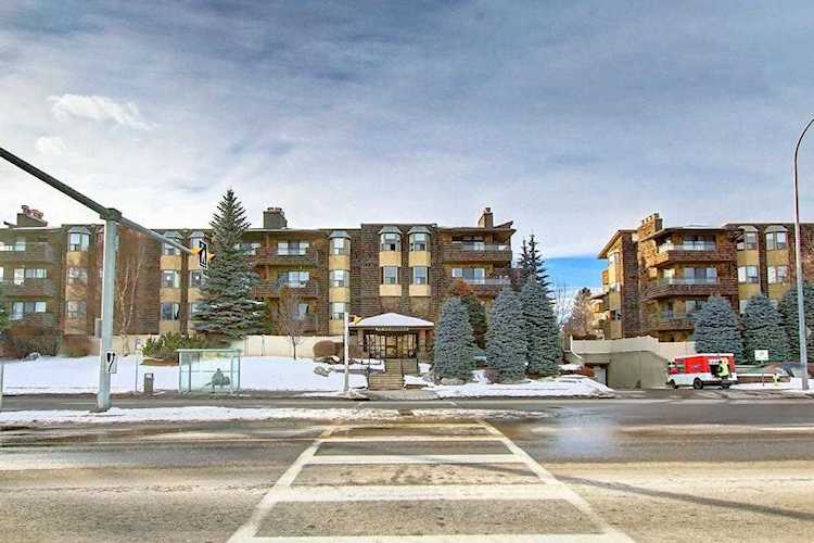 3719 B 49 Street NW #303 Calgary, AB T3A 2C7