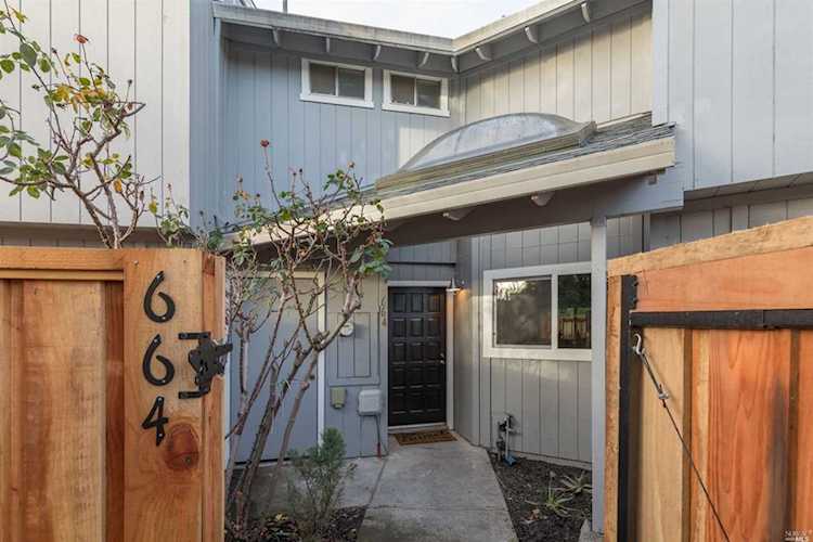 664 Racquet Club Circle Rohnert Park, CA 94928
