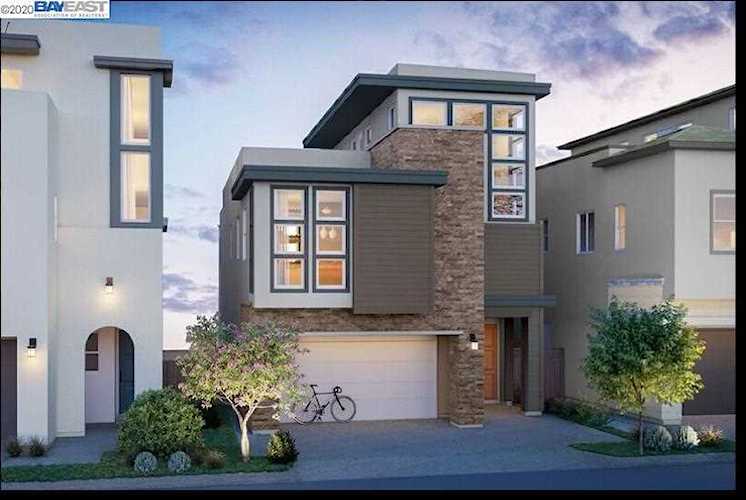 108 Crape Ct Daly City, CA 94014