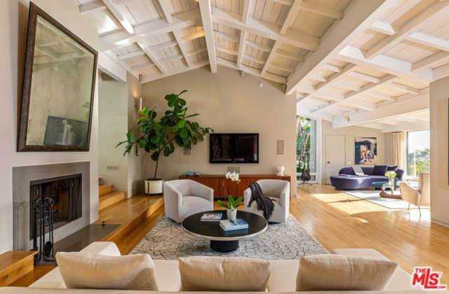 7039 Senalda Road Los Angeles, CA 90068