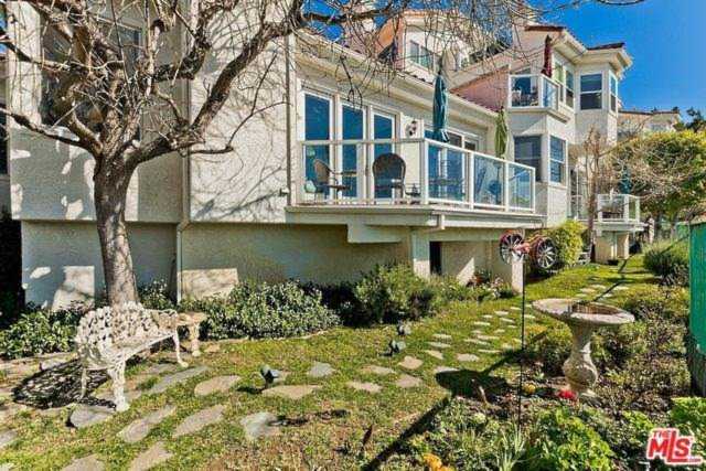 2034 Palisades Drive Drive Pacific Palisades, CA 90272
