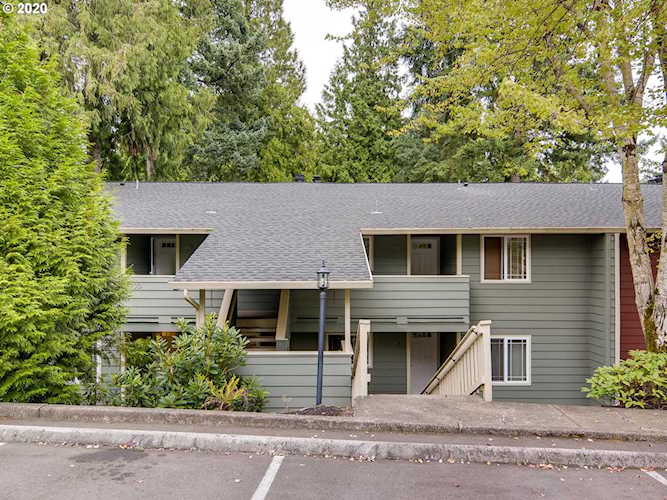 29700 SW Courtside Dr #47 Wilsonville, OR 97070